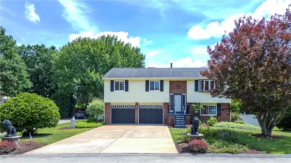 241 Laurel Dr, Greensburg, PA 15601