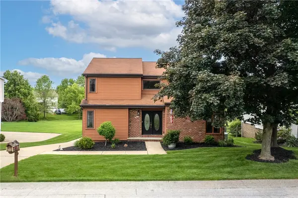 419 Woodcock Dr, Cranberry Twp, PA 16066