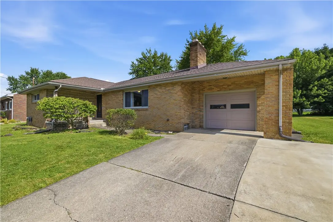 1806 Shady Drive, Farrell, PA 16121 - #1
