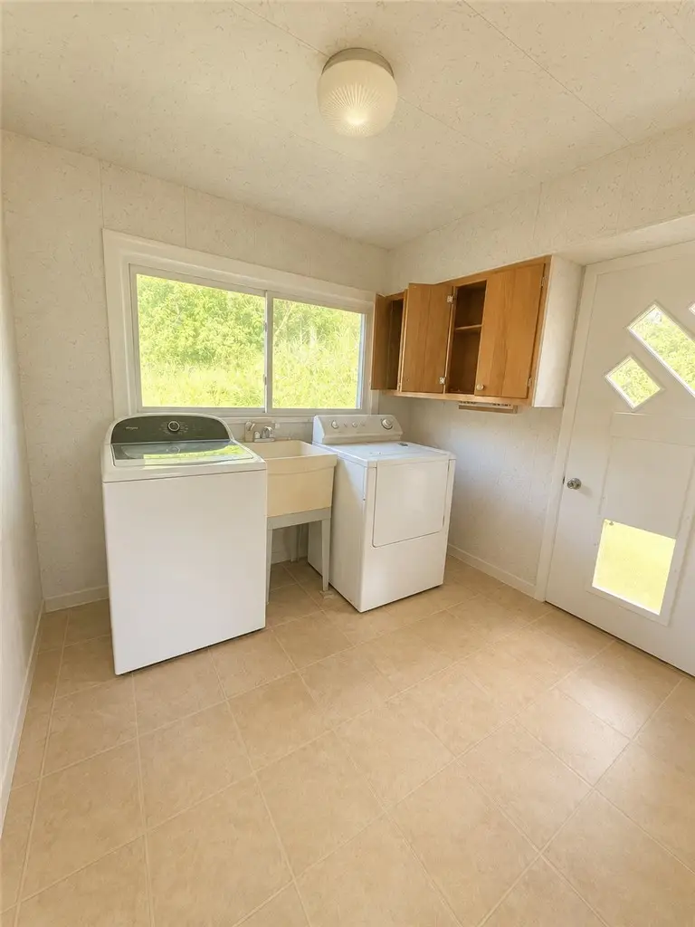 2133 Lower Terrace Rd, New Kensington, PA 15068 - #3
