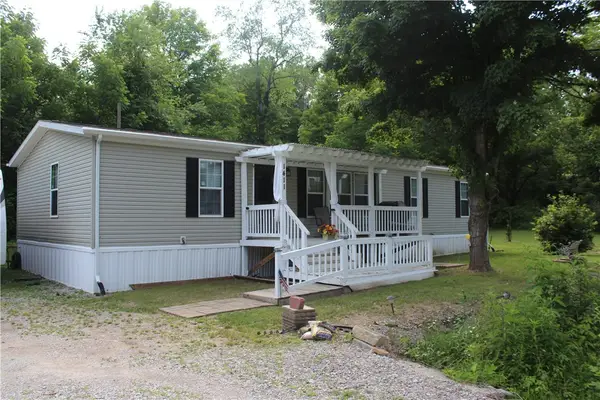 1411 S Rt Eighty Eight Road, Greensboro, PA 15338