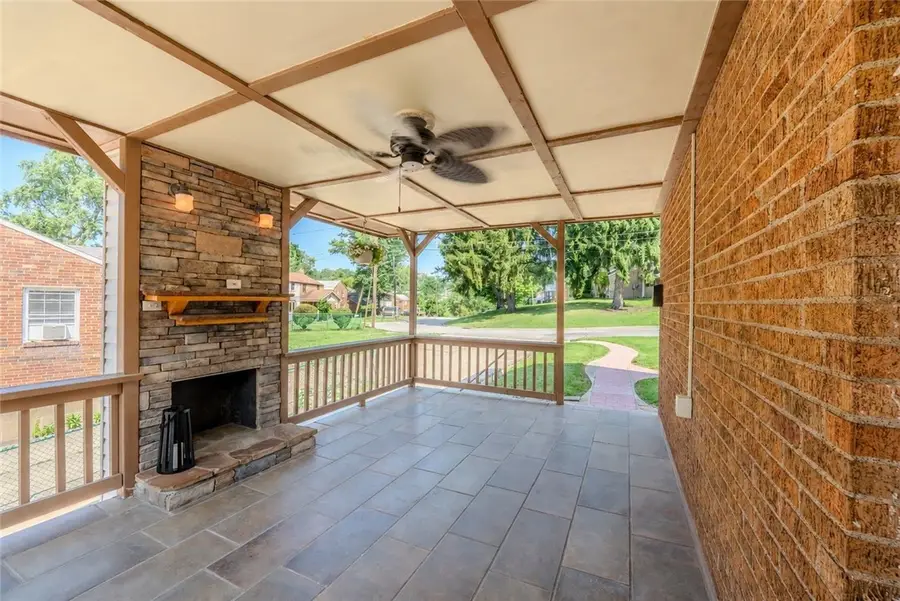 148 Marlow Dr, Pittsburgh, PA 15235 - #3