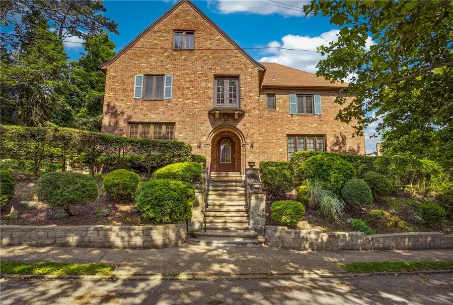 6430 Bartlett St, Pittsburgh, PA 15217 - #2