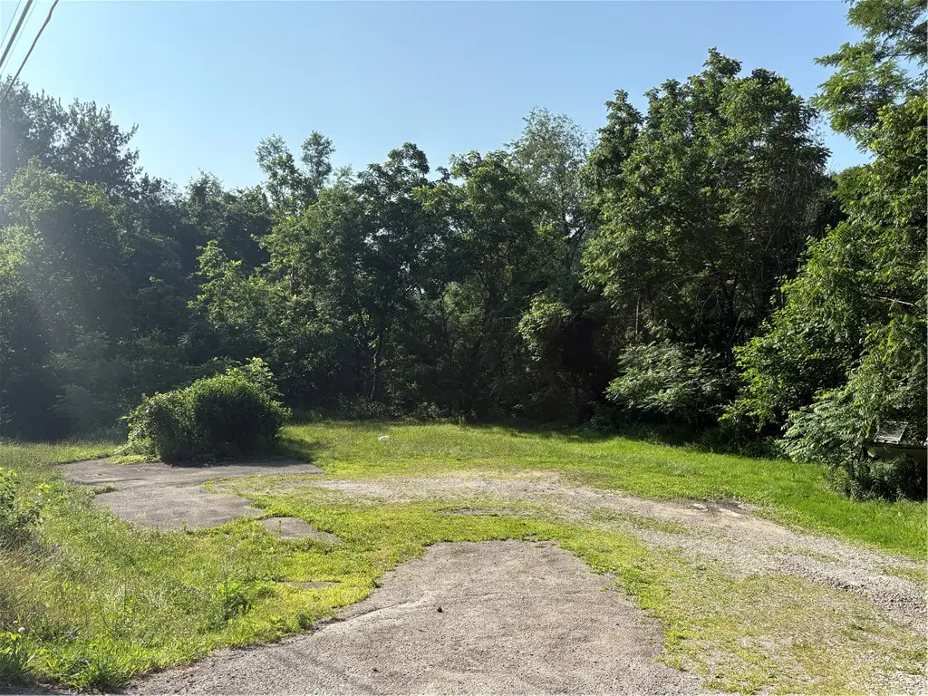 244 Swink Hill Rd, Connellsville, PA 15425 - #1