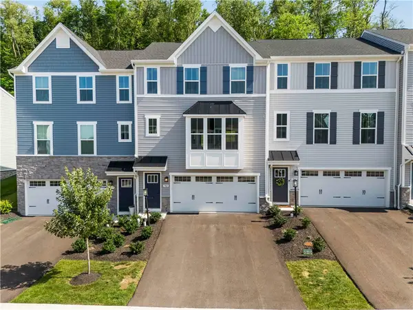 702 Greenwood Dr, Canonsburg, PA 15317