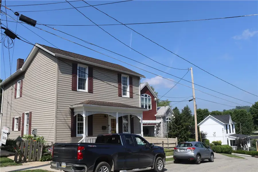 311 W Church St, Ligonier, PA 15658 - #2
