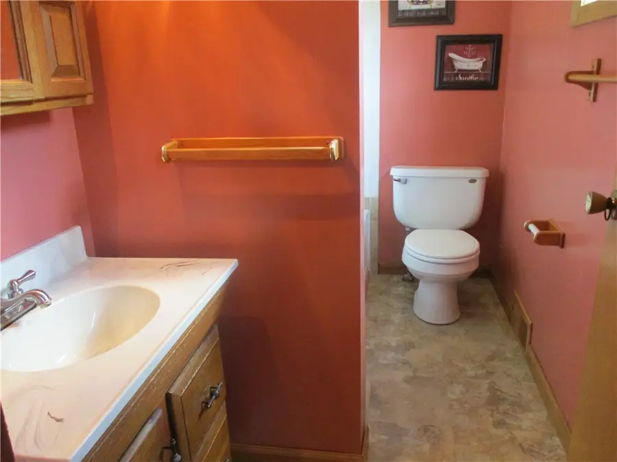 109 Linhart St, Turtle Creek, PA 15145 - #3