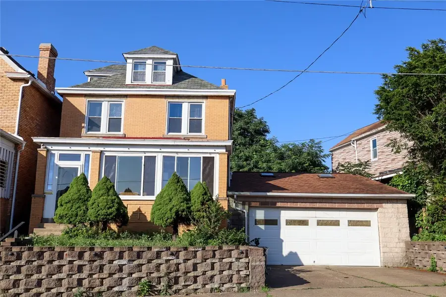 409 Vine St, Homestead, PA 15120 - #2