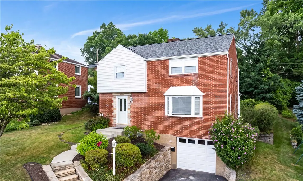 1131 Girard Rd, Pittsburgh, PA 15227 - #1