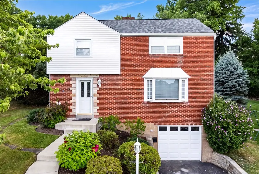 1131 Girard Rd, Pittsburgh, PA 15227 - #3