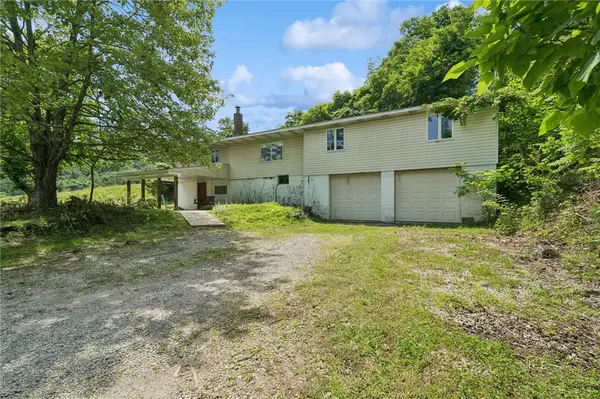 300 Millersdale Road, Greensburg, PA 15601