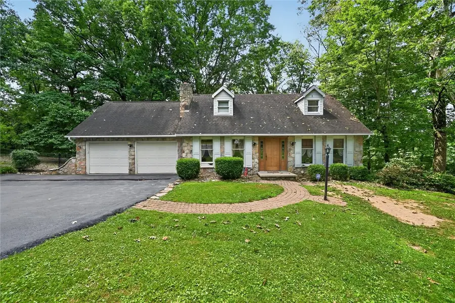 574 Highland Dr, Home, PA 15747 - #3