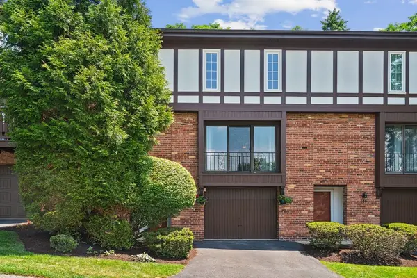 402 Allenberry, Pittsburgh, PA 15237