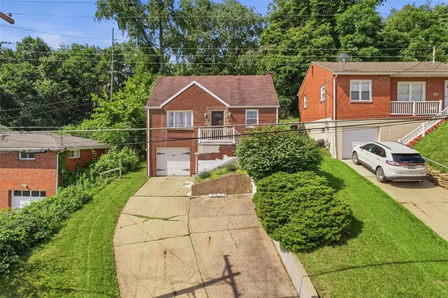 4426 Glencairn St, West Mifflin, PA 15122 - #2