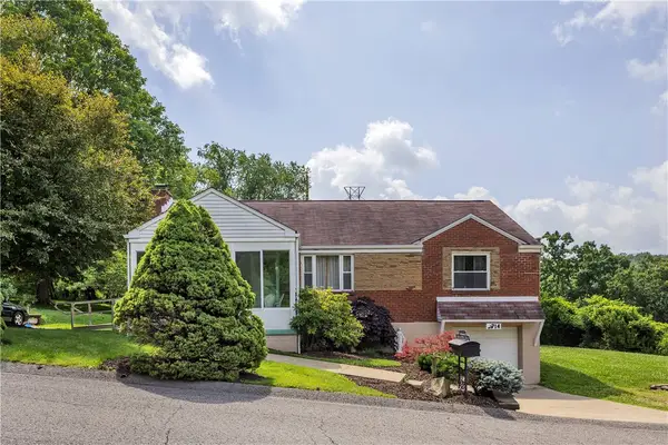 2714 Gould Dr, South Park, PA 15129