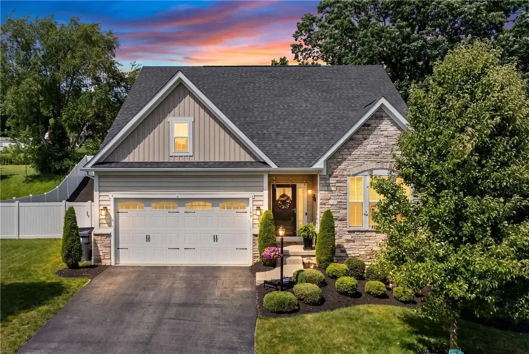 109 Brook Side Dr, Clinton, PA 15026 - #1