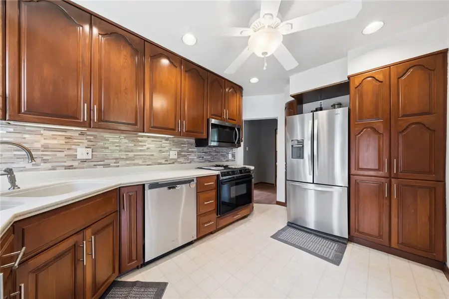 645 Old State Route 66, Greensburg, PA 15601 - #3