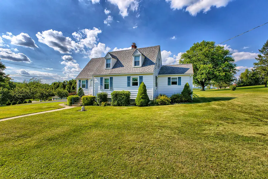 139 Holly Place Rd, Mount Pleasant, PA 15666 - #2
