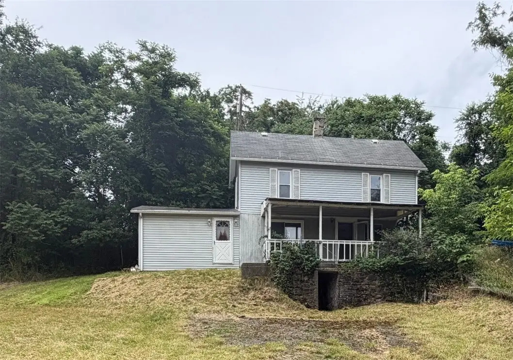 1054 Marelda Ave, Donora, PA 15033 - #1