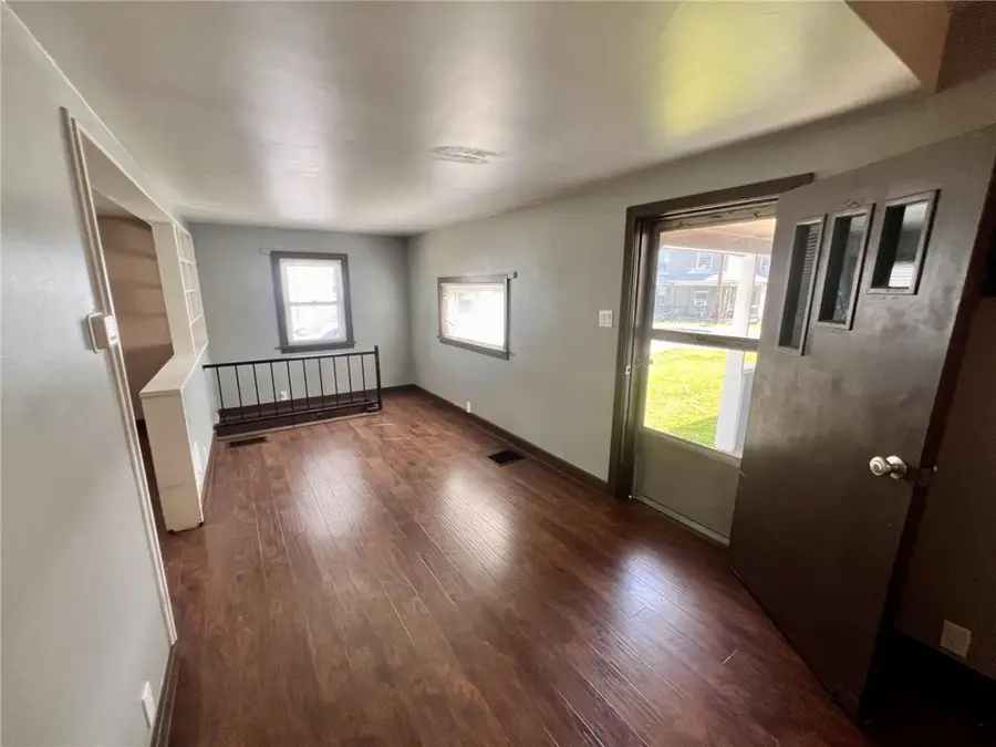 312 S 9th St, Connellsville, PA 15425 - #3