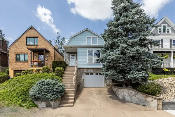 2216 Palm Beach Ave, Pittsburgh, PA 15216