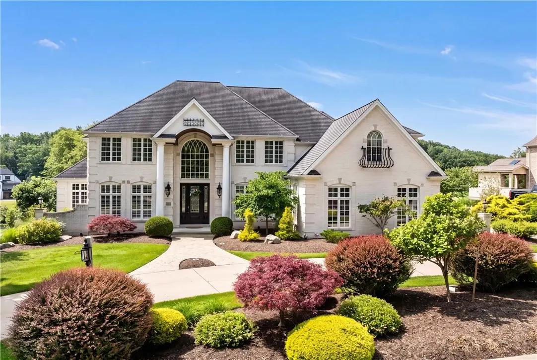 470 Four Lakes Dr, Gibsonia, PA 15044 - #1