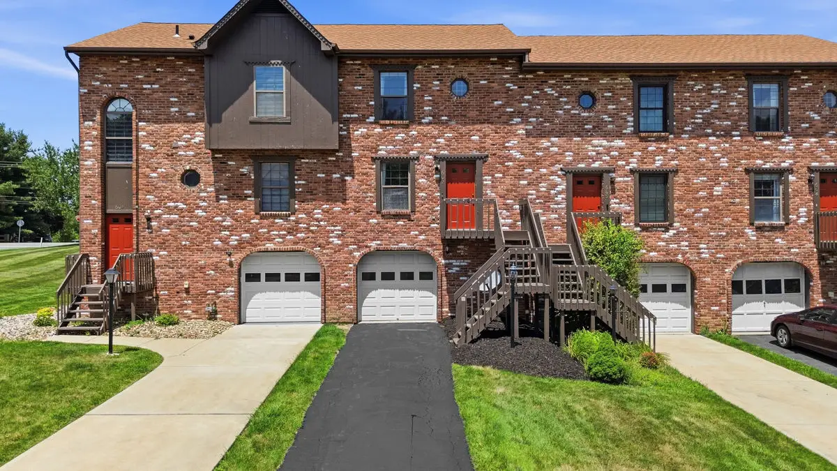 602 Sunset Circle, Cranberry, PA 16066 - #1