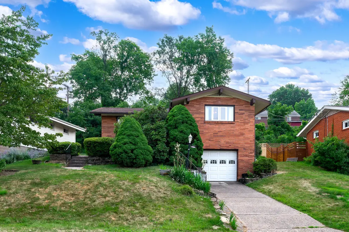1673 Norsen Drive, Pittsburgh, PA 15243 - #1