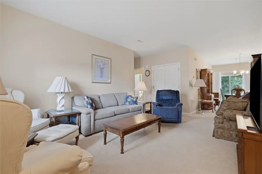 54 David Dr, New Kensington, PA 15068 - #2