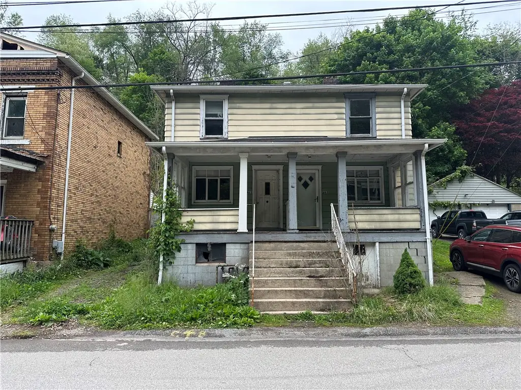 463 Evergreen Rd, Leechburg, PA 15656 - #1