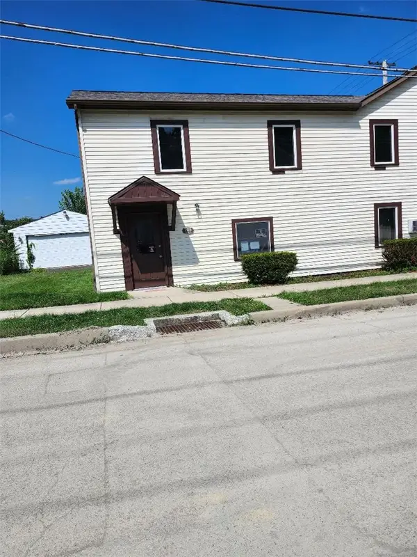 705 Church St, Wampum, PA 16157