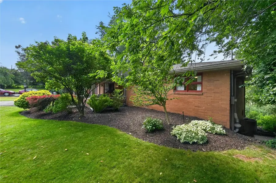 1840 Allison Avenue, Allison Park, PA 15101 - #2