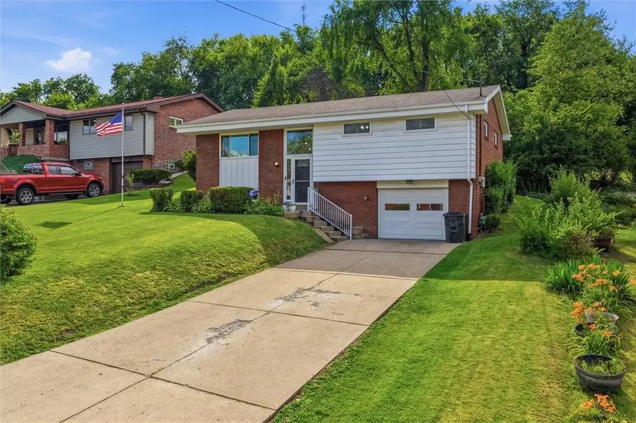 114 Kollar Dr, McKeesport, PA 15133 - #3