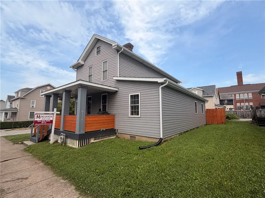 320 James St, Latrobe, PA 15650 - #2