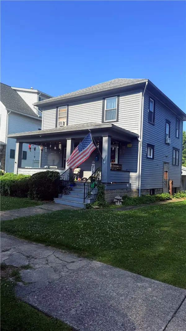 556 Spruce Ave, Sharon, PA 16146