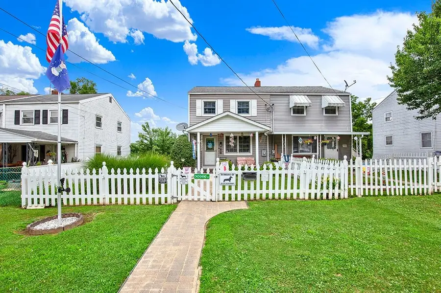 320 Cedar St, Jeannette, PA 15644 - #3