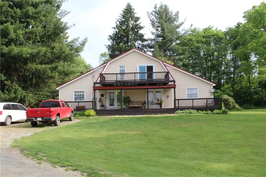 28 Deniker Ln, Grove City, PA 16127 - #2