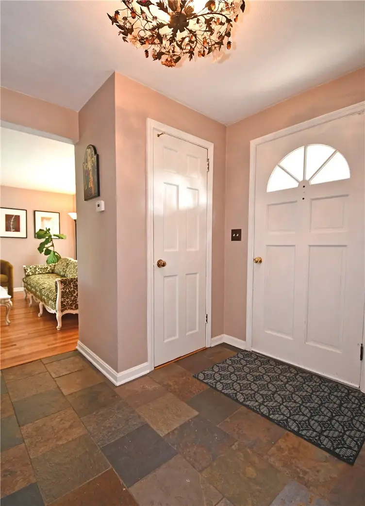 1768 Moynelle Drive, Pittsburgh, PA 15243 - #2