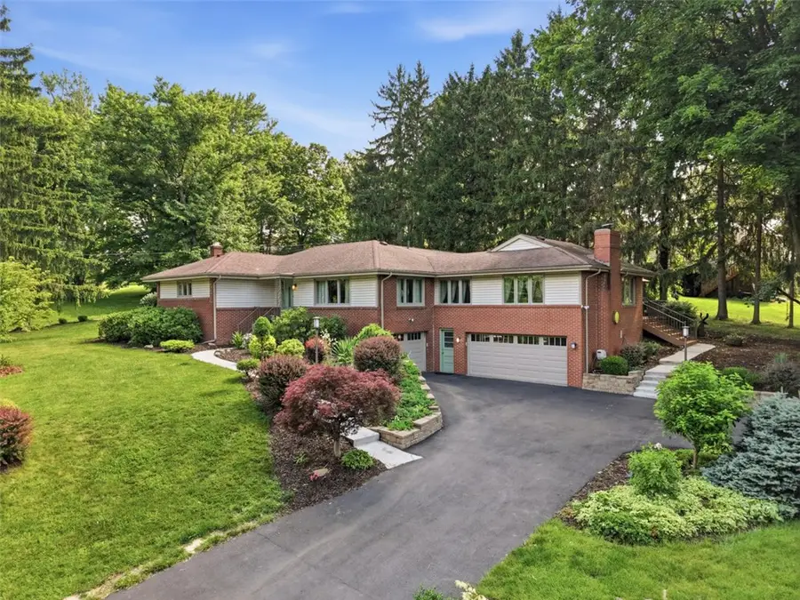 111 Cedar Dr, Canonsburg, PA 15317 - #3