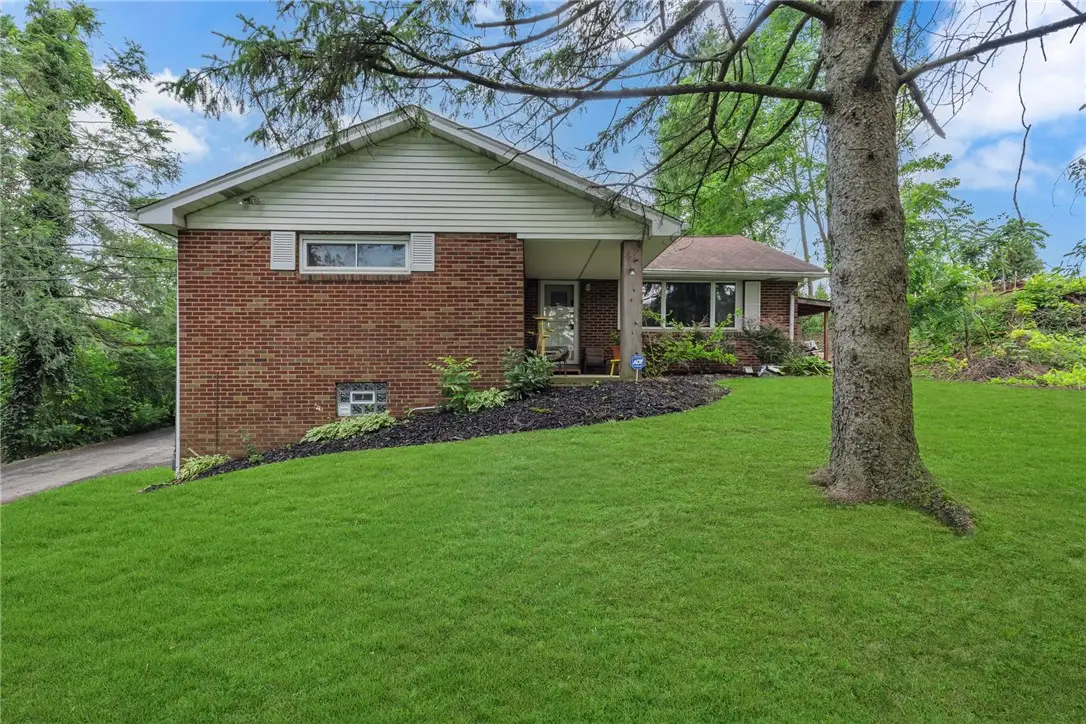 7297 Steubenville Pike, Oakdale, PA 15071 - #1