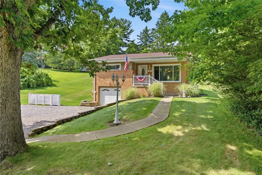 1560 Rosemary Dr, Wexford, PA 15090 - #2
