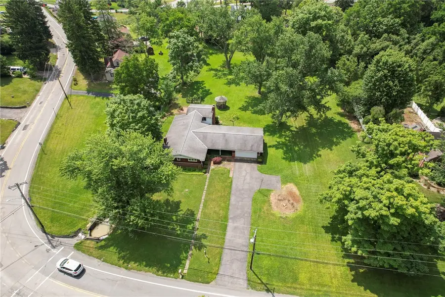 1056 Logan Road, Bethel Park, PA 15102 - #3
