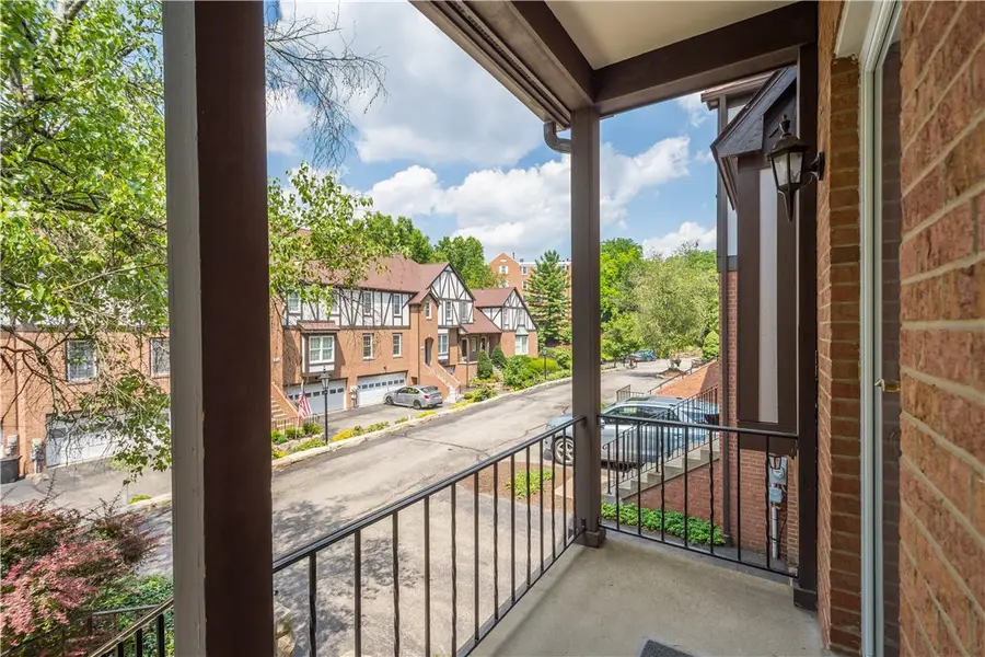 313 Kingsberry Circle, Pittsburgh, PA 15234 - #3