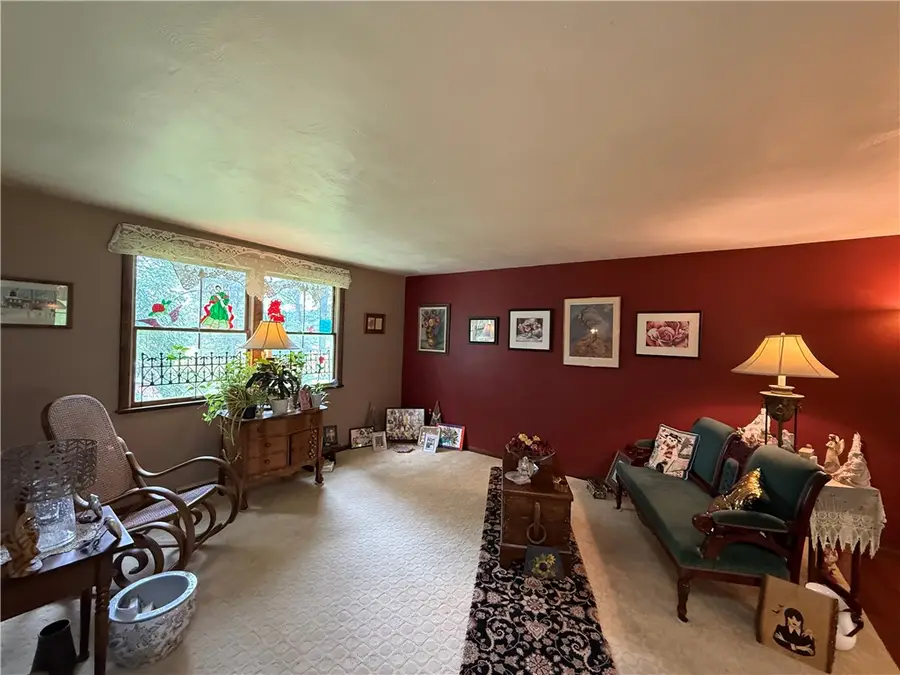 198 Myers Rd, Vandergrift, PA 15690 - #3