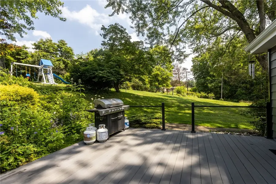 519 Gas Valley Rd, Georgetown, PA 15043 - #2