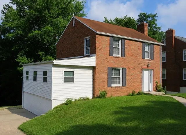 5470 Library Rd, Bethel Park, PA 15102 - #1