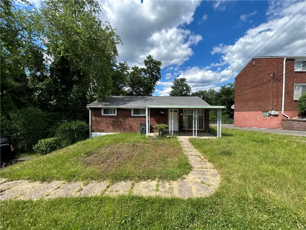210 Erhardt Dr, Pittsburgh, PA 15235 - #1