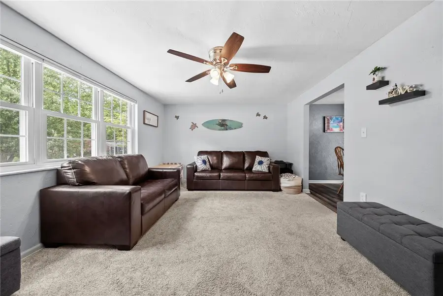 1033 Maripat Dr, South Park, PA 15129 - #3