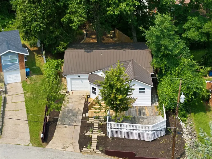 108 Lewis Dr, Pittsburgh, PA 15235 - #3