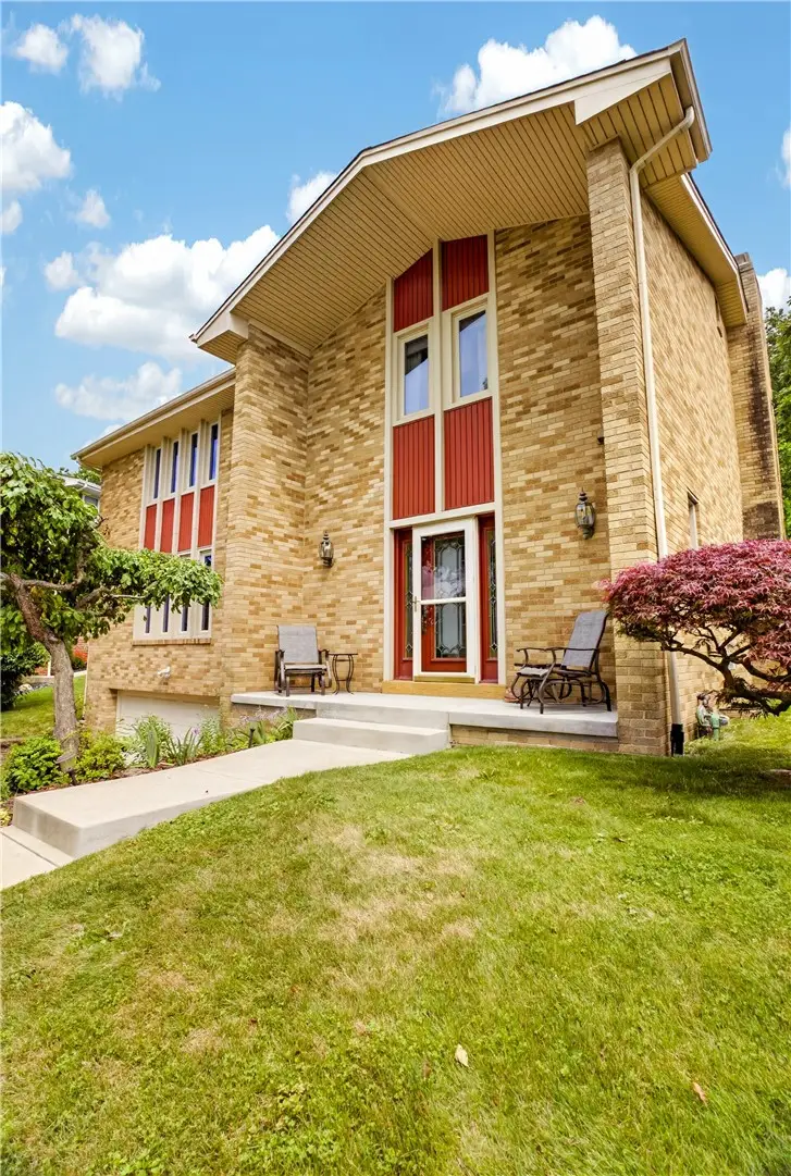405 Maplevale Dr, Pittsburgh, PA 15236 - #3